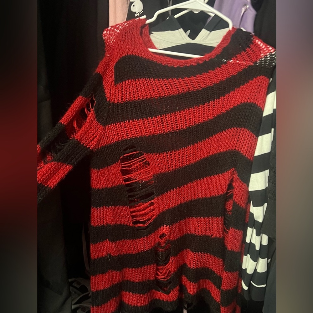 Red&black striped Sweater